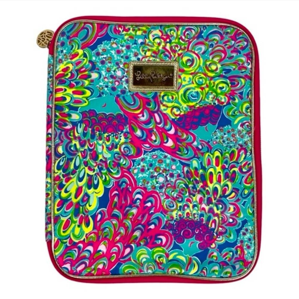 Lilly Pulitzer Zip Around Agenda Folio in Lilly's Lagoon Like New